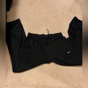 Nike sweats and sweatshirt